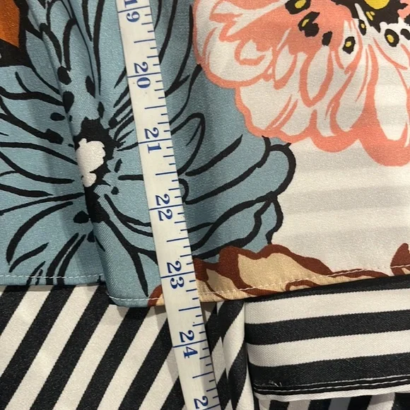 Like new Coco Bianco top - Picture 7 of 14